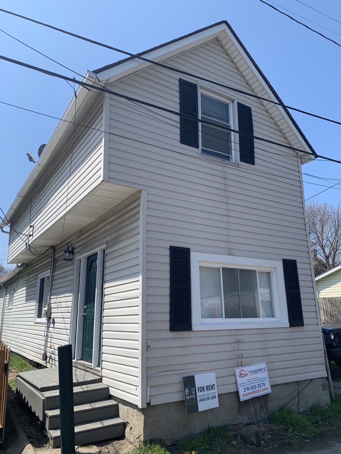 2094 W 34th Place, Cleveland, OH 44113 Property Details Lofty