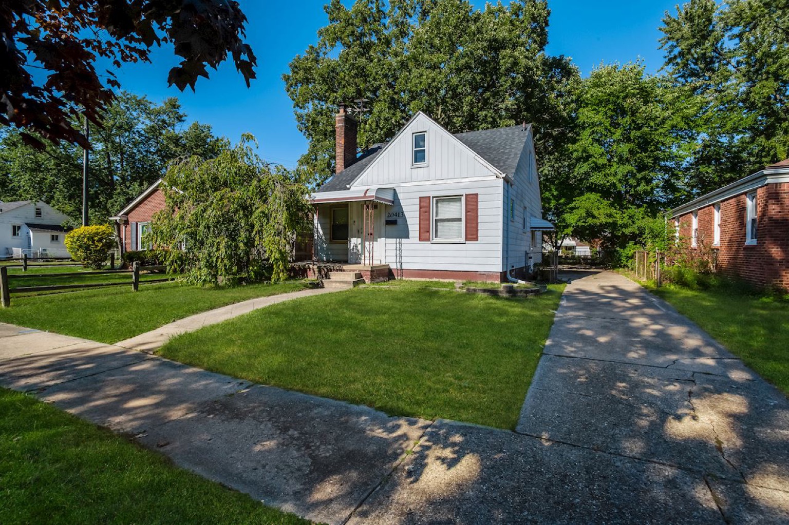 20413 Kingsville St, Harper Woods, MI 48225 Property Details Lofty