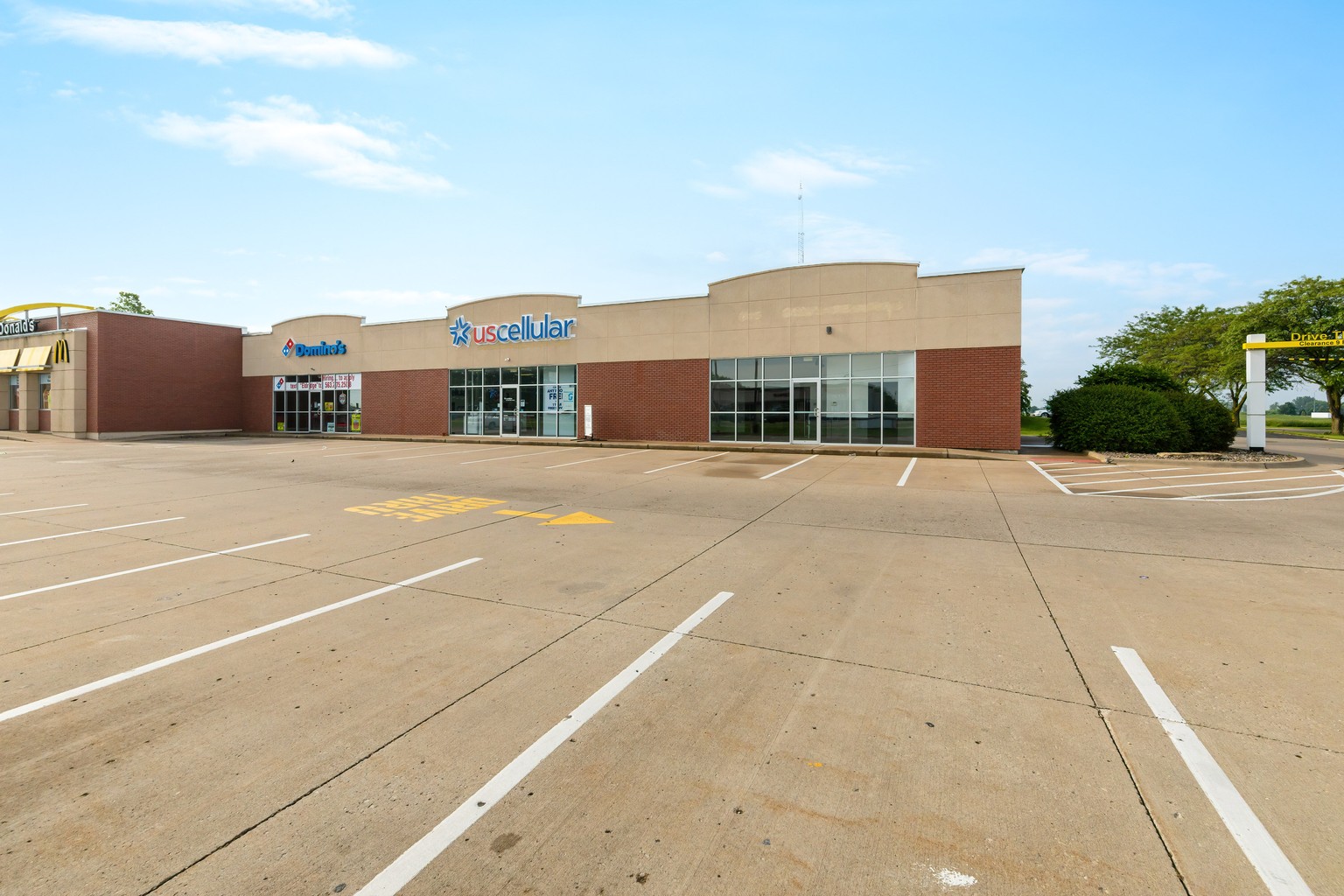 621 E Le Claire Rd, Eldridge, IA 52748 Property Details Lofty